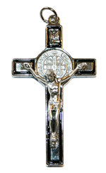 Croix de Saint Benoît sur fond émaillé - 8 cm
