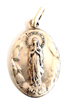 Médaille de Notre Dame de Lourdes - Métal imitation vieil argent 18 mm